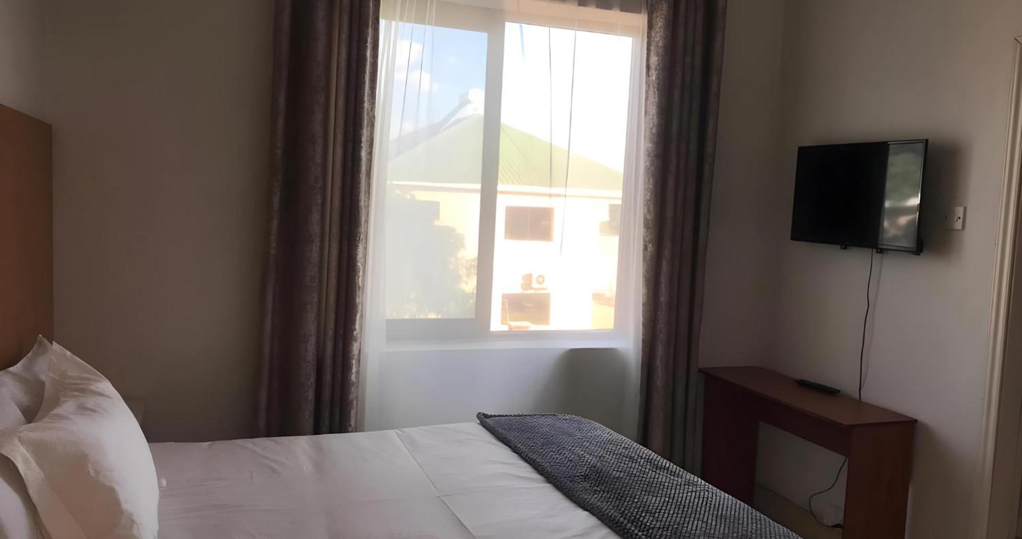 Divine Heights Bed And Breakfast Lilongwe Area 43 Bagian luar foto